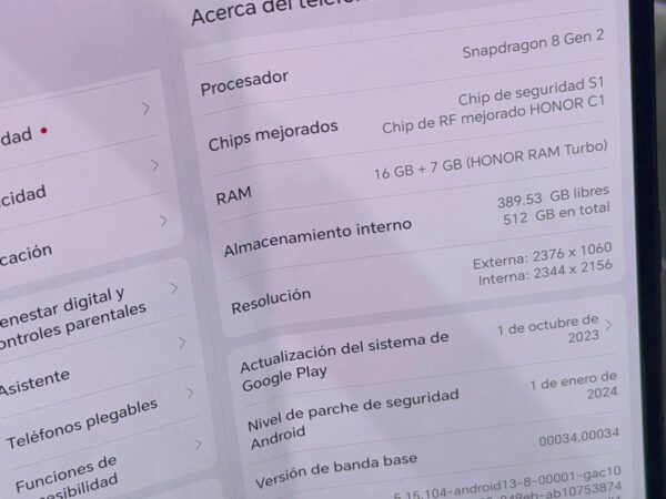 Honor Magic V2 en Perú